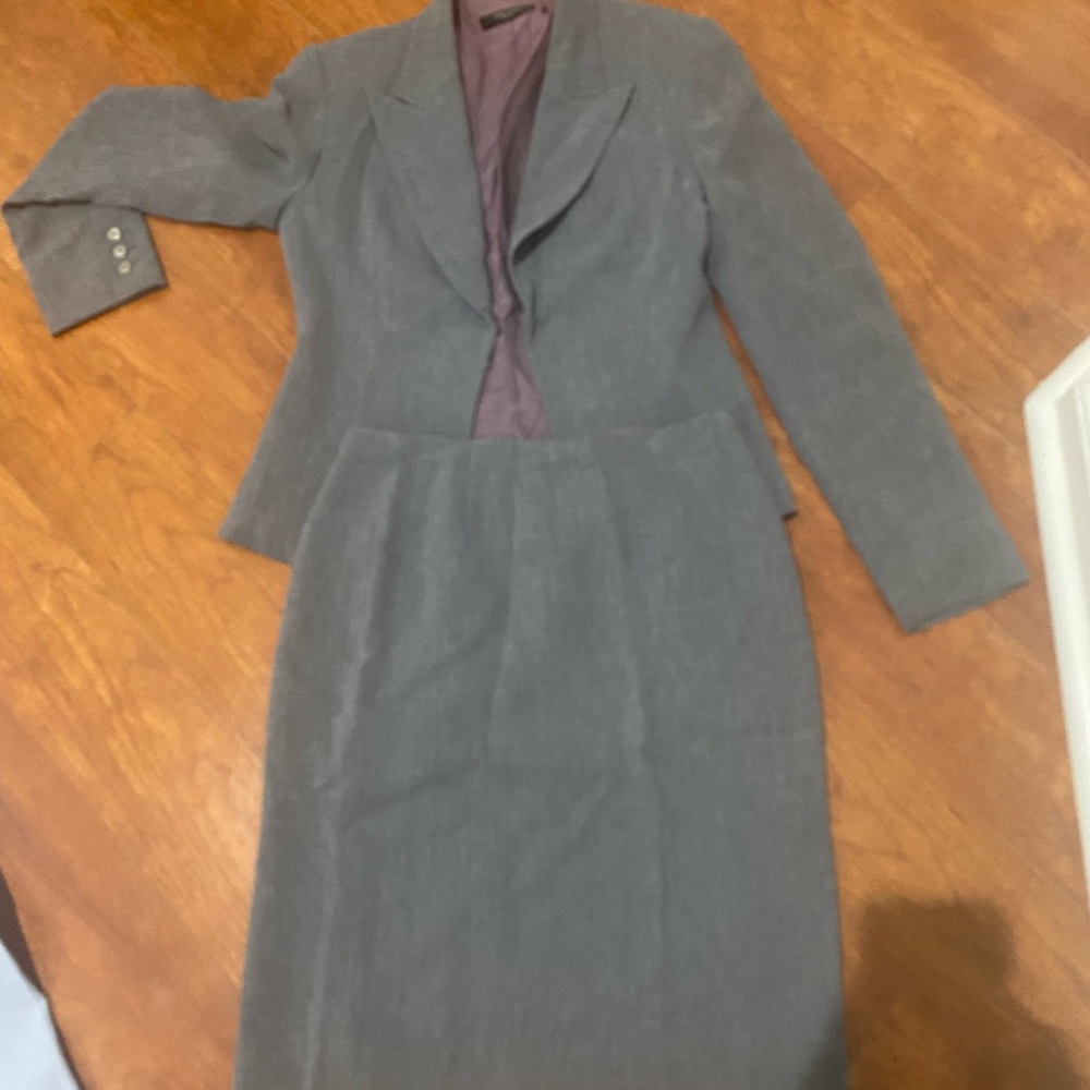 Tahari suit